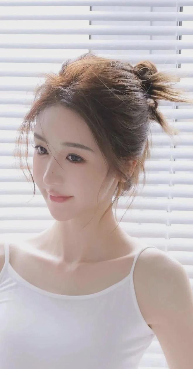 上（中国）网站IOS安卓手机APP安装CQ9传奇电子校花不着寸缕的跪趴在地