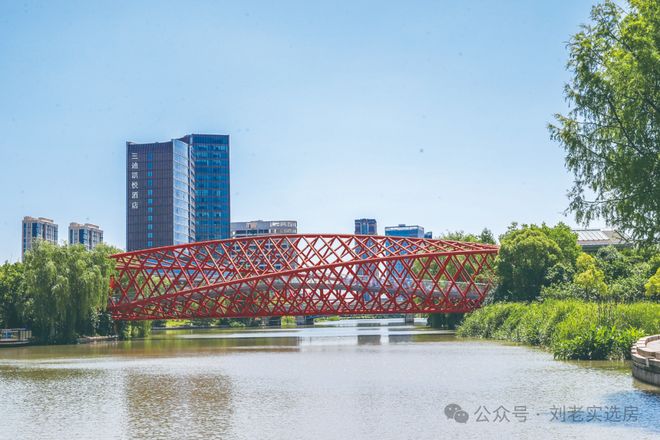 间售楼处发布：以品质铸就传奇！CQ9电子聚焦中国铁建西派云(图5)